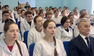 Нижегородские школьники и студенты встретились с героями СВО