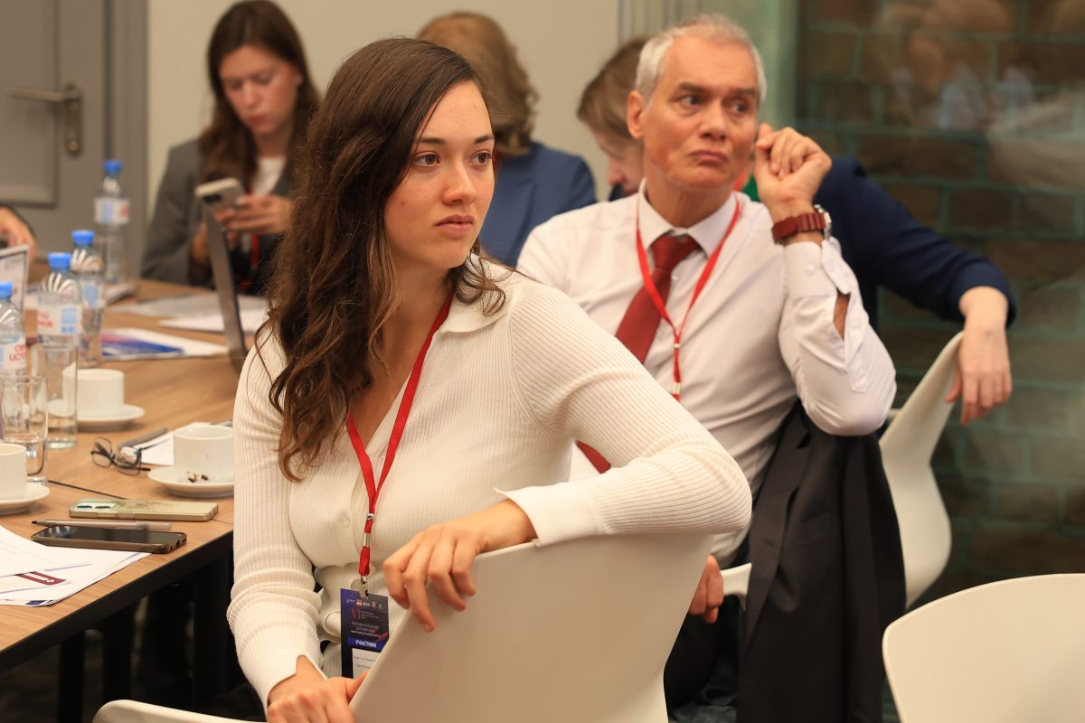 С переселенцами регулярно проводятся встречи