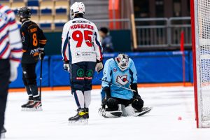 Хоккеисты «Старта» неудачно начали серию плей-офф