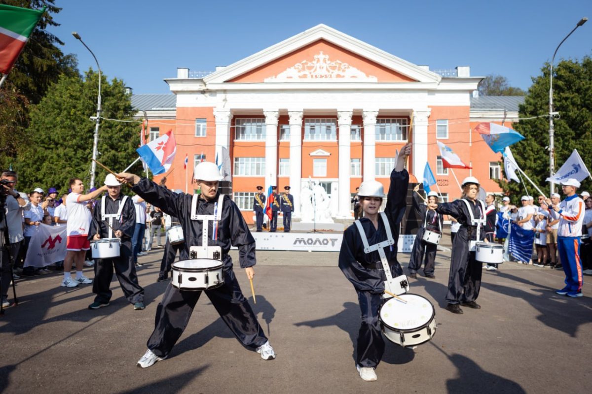 В ПФО открыли прием заявок в проект «МолоТ»
