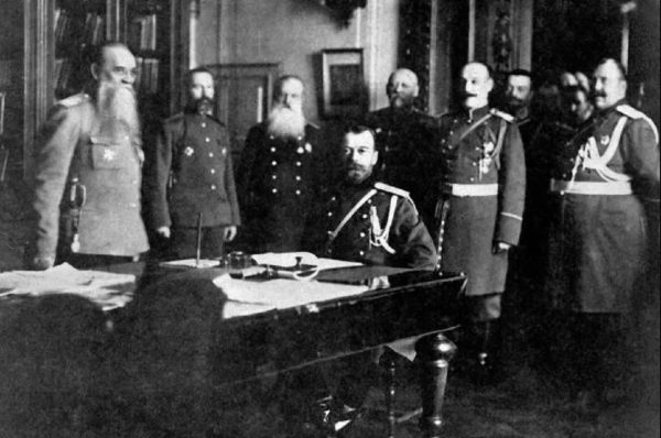 Царские врата: как бюрократия погубила последнего русского императора