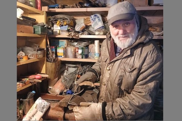 Кстовчанин сделал для бойцов спецоперации тысячи строительных скоб