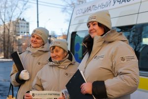 Мобильные пункты приема праздничного груза для бойцов организовали соцучастковые