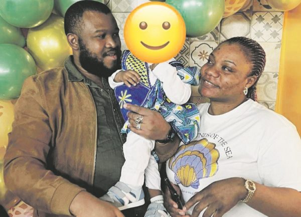 «Осталась с маленьким ребёнком на руках»: студента-африканца разлучают с семьей из-за ошибки чиновников