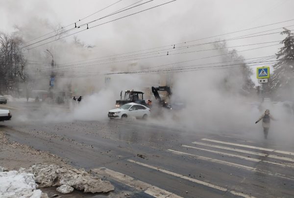 Опять прорыв: почему в Нижнем Новгороде участились коммунальные аварии
