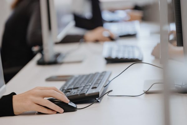 Нижегородское Минцифры упростило выплату НДФЛ за приезжих сотрудников