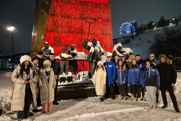 Нижегородские молодогвардейцы почтили подвиг героев Сталинграда