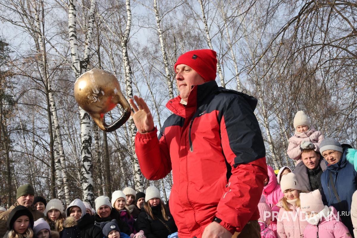 Александр Воложанин