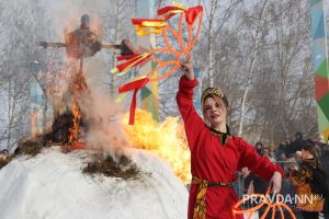 Александр Воложанин