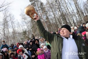 Александр Воложанин