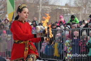 Александр Воложанин