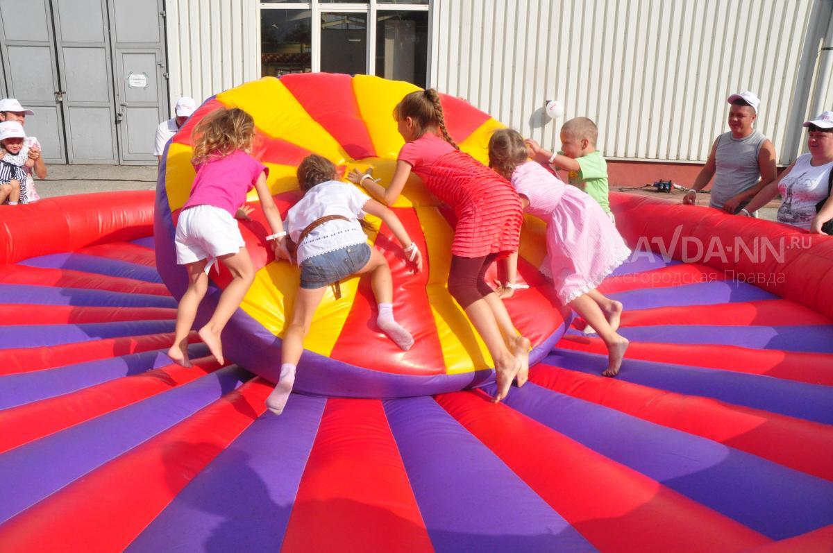 Юрист Соловьев объяснил, когда можно потребовать компенсацию за травму на батуте