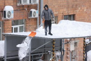 «Обращайтесь одновременно во все инстанции»: как заставить коммунальщиков работать