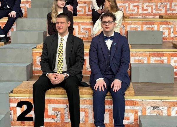 Два нижегородских школьника вышли в финал телеолимпиады «Умницы и умники»