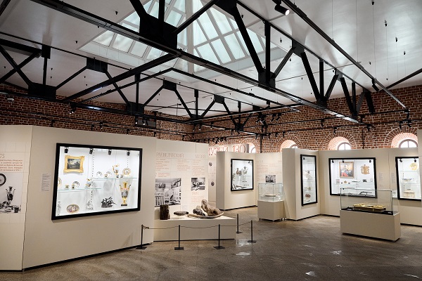 В Кремле открылась выставка к 130-летию Нижегородского музея‑заповедника