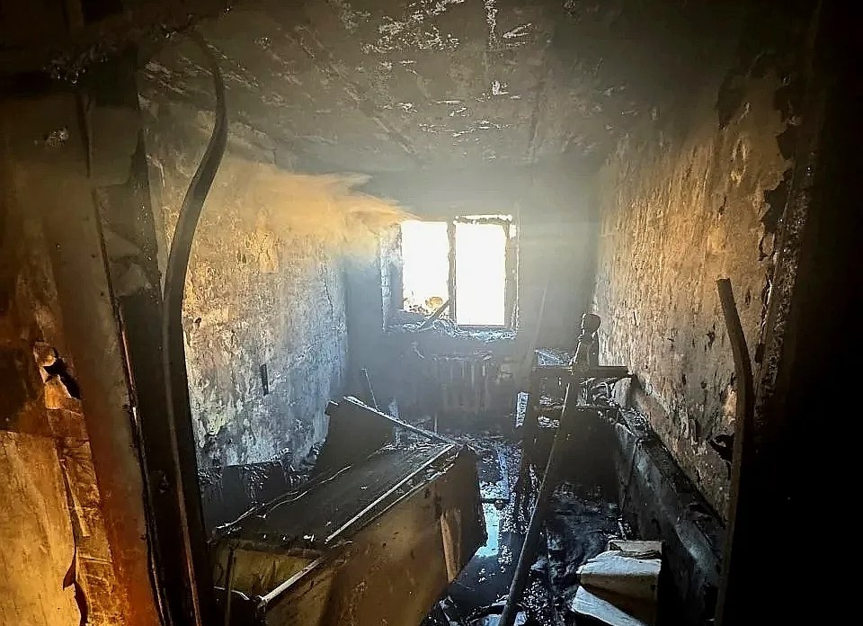 Два человека погибли на пожаре в Ленинском районе