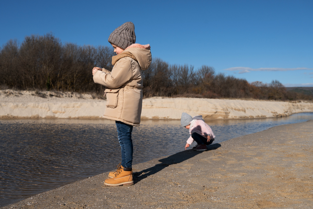 Педиатр Харькова объяснила, как одеть ребёнка во время температурных качелей