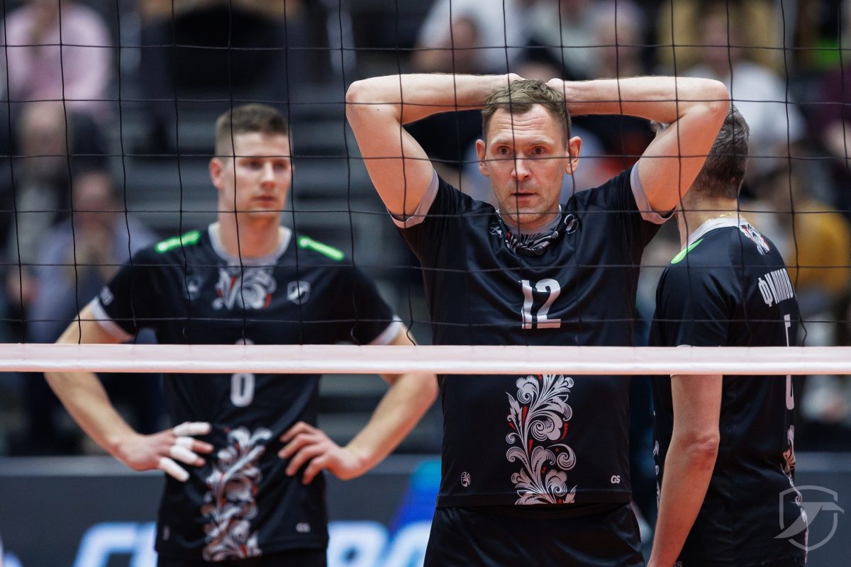 Волейболисты «Горького» проиграли первый матч квалификации к плей-офф