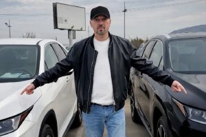 Ни денег, ни машины: исполнителя шансона обвинили в многомиллионной афере