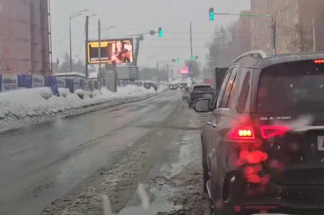 Мужчина, похожий на Михаила Дикина, оказался в центре автоскандала