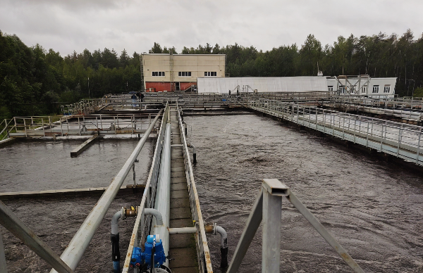 Предприятие в Володарском районе оштрафуют за 20 экологических нарушений