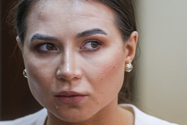 Блогера Лерчек, у которой диагностировали рак желудка, выпустили из-под домашнего ареста