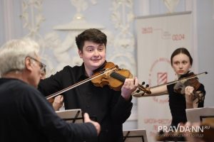 Александр Воложанин