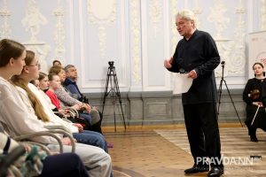 Александр Воложанин