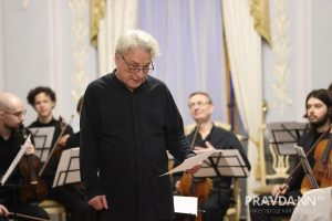 Александр Воложанин