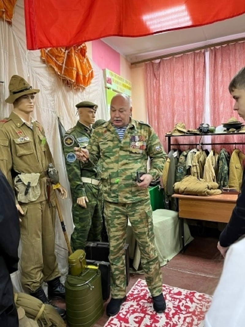 Для Евгения Преснова в музее ценен каждый экспонат