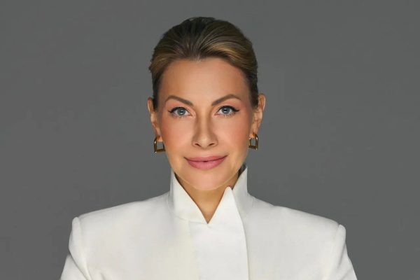 Наталья Суханова поздравила работников культуры