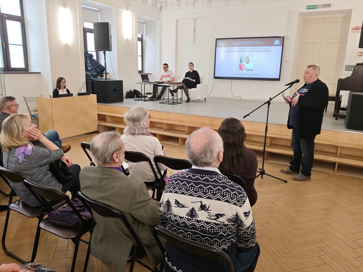 В отделении Союза писателей России наградили писателей-юбиляров