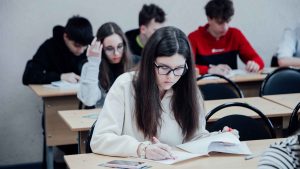 Психолог Маннанова рассказала, как поддержать подростка в период ОГЭ и&nbsp;ЕГЭ