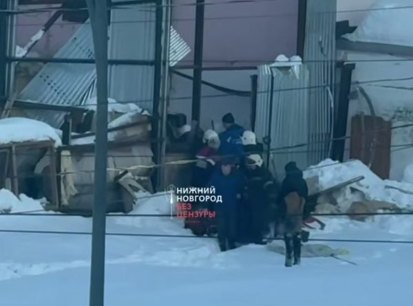 Аварийное здание, где обрушилась крыша, планировали снести в Сормове