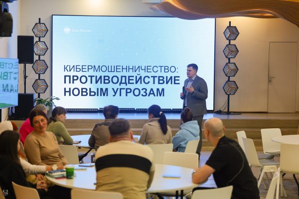 Социальные участковые помогут нижегородцам противостоять мошенникам