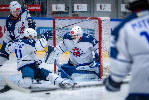 Нижегородская «Чайка» в матче МХЛ проиграла в Казани «Ирбису»