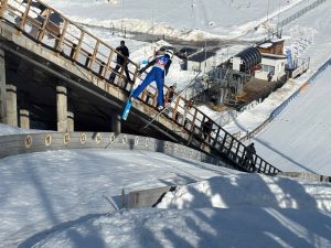 100 спортсменов участвуют в соревнованиях на Нижегородском комплексе трамплинов
