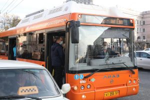 Уйдут в тень? Как новые требования повлияют на услуги такси в Нижегородской области