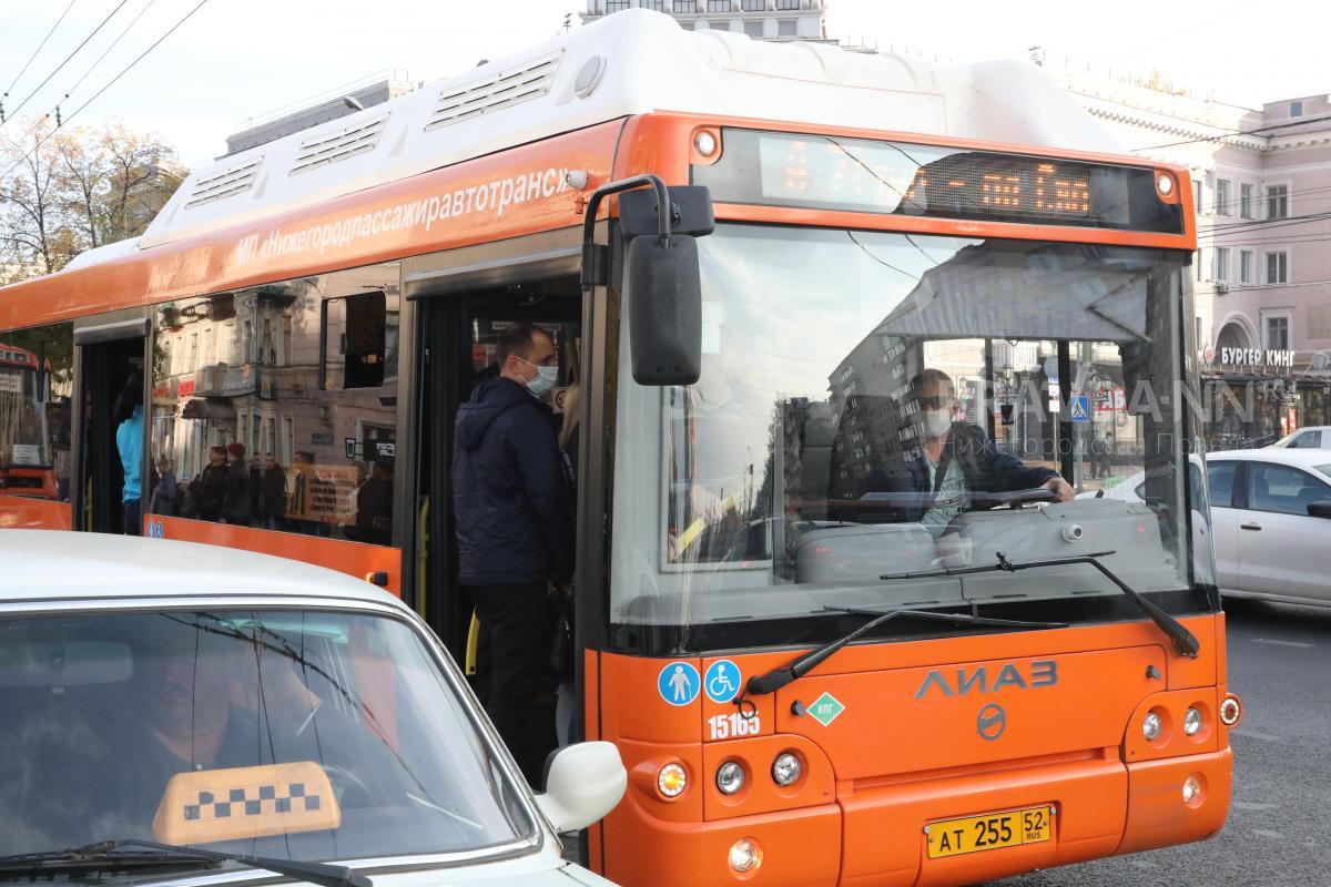 Закон о едином цвете такси обсуждают в Нижегородской области