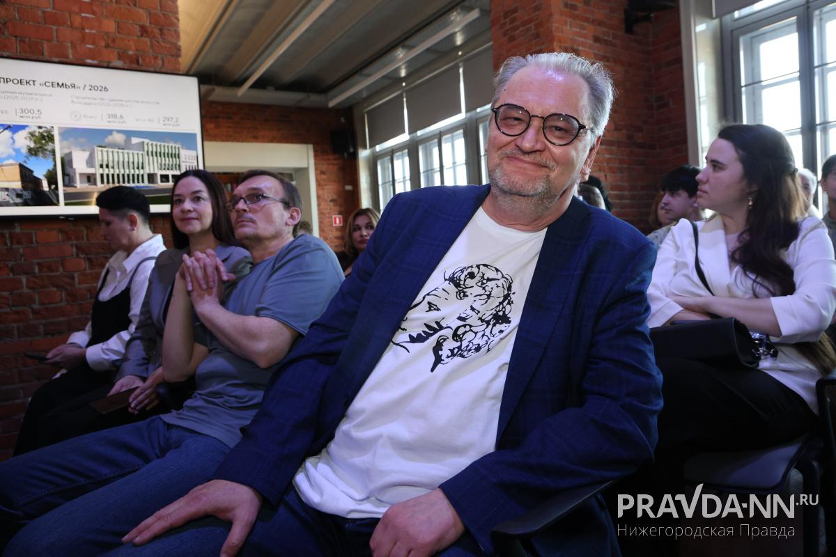 Александр Воложанин