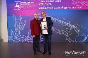 Александр Воложанин