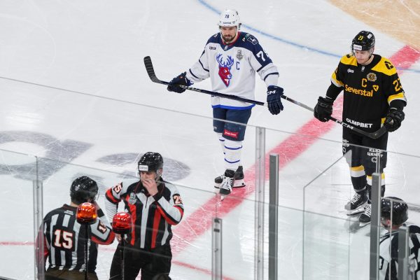 Капитан ХК «Торпедо» Алексей Кручинин получил дисквалификацию