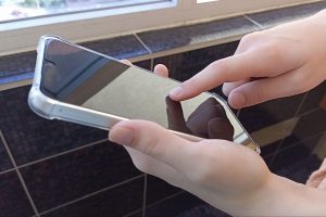 Эксперт Бастрыкина рассказала, как защитить смартфон от вируса Falcon