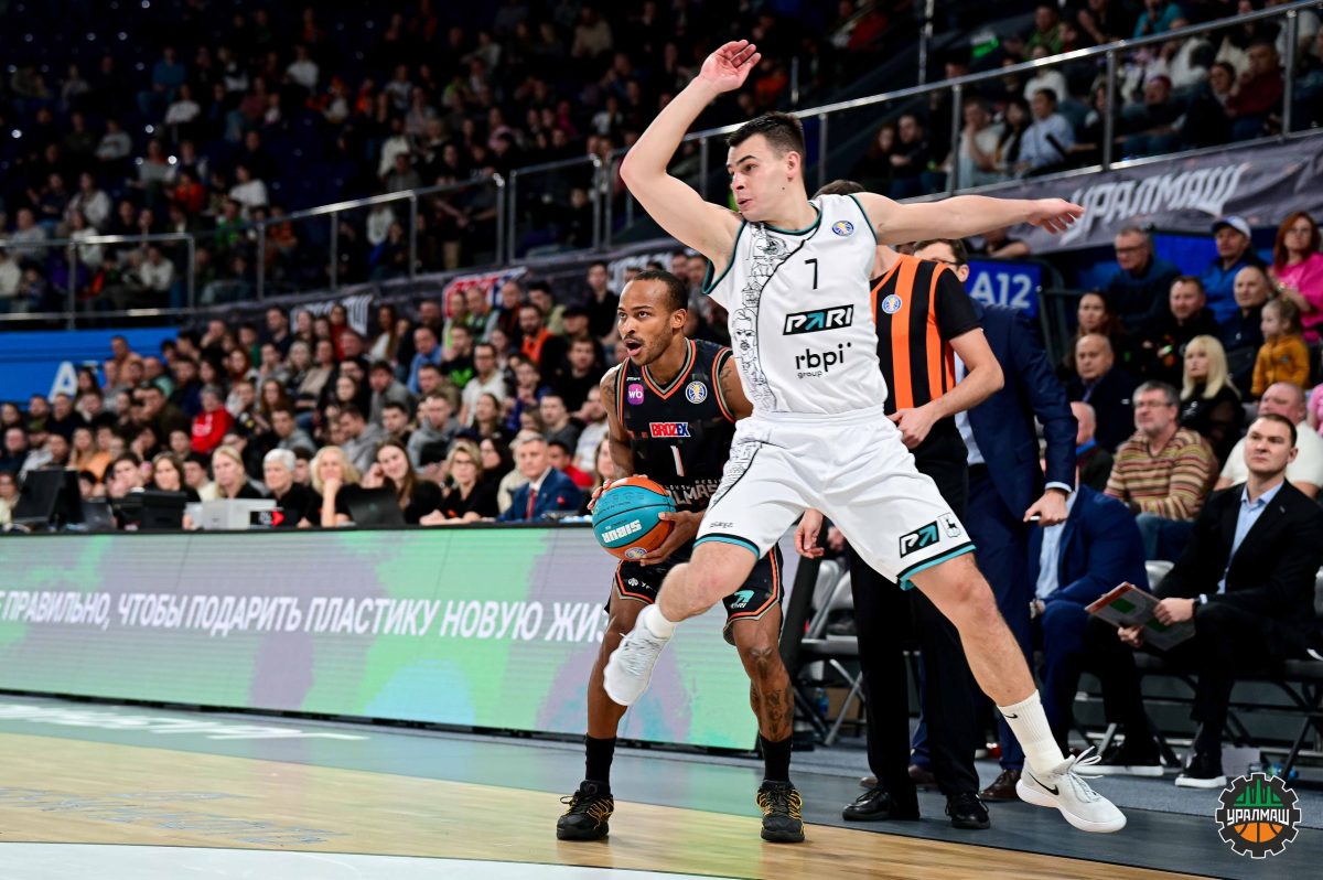 Третью победу подряд одержали баскетболисты «Пари&nbsp;НН»