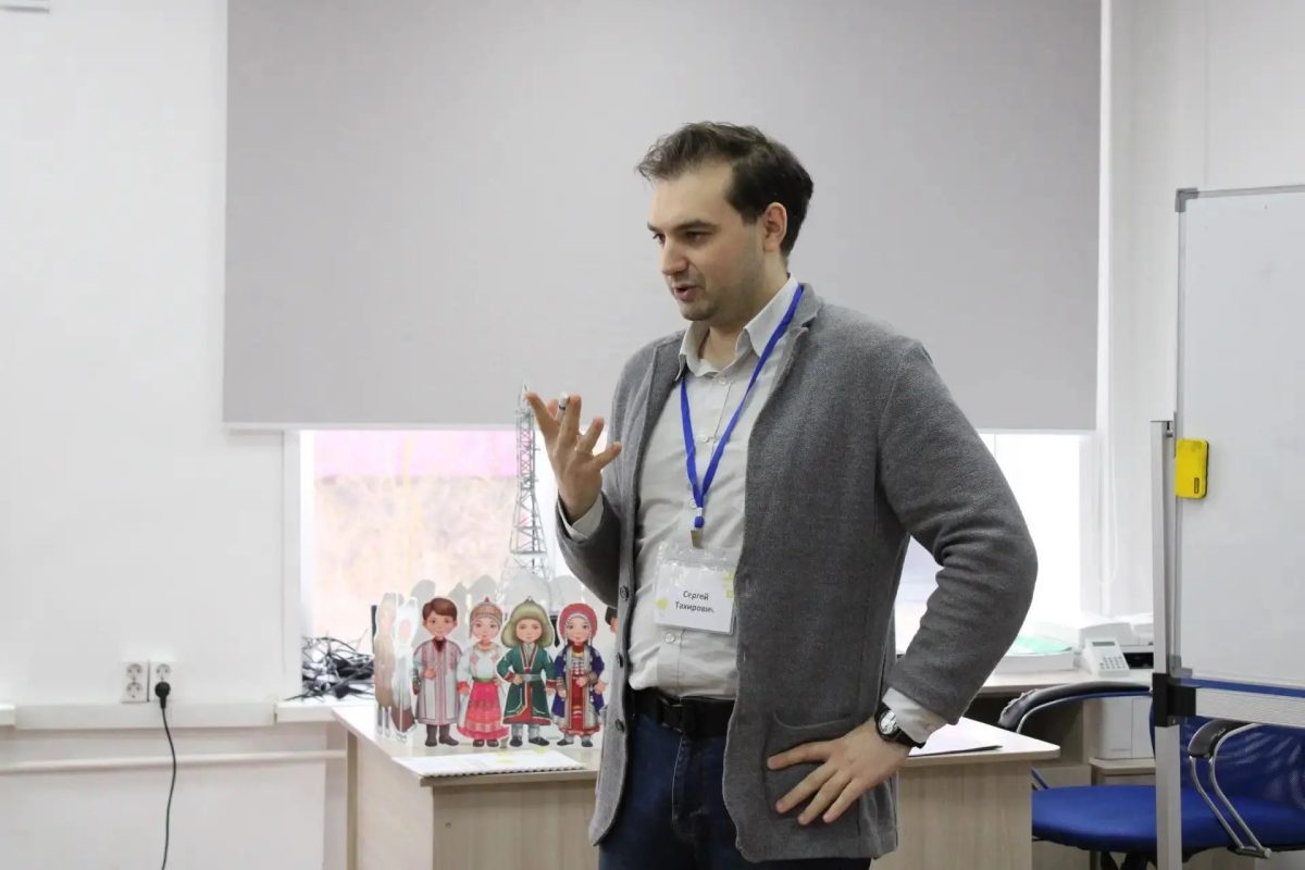 Преподаватель Сергей Хамраев представит регион в финале конкурса «Мастера года»