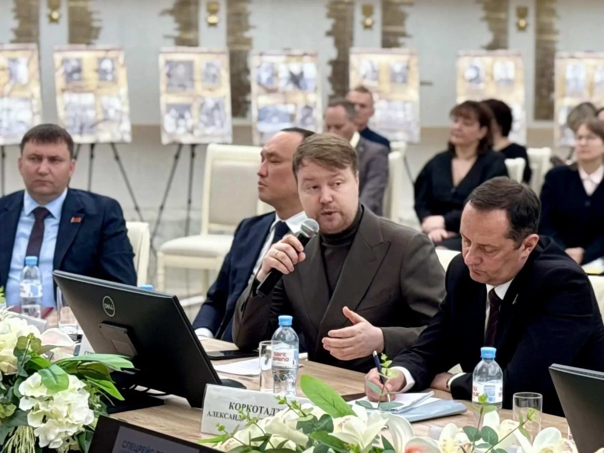 Сергей Яковлев представил практики патриотического туризма на Travel hub