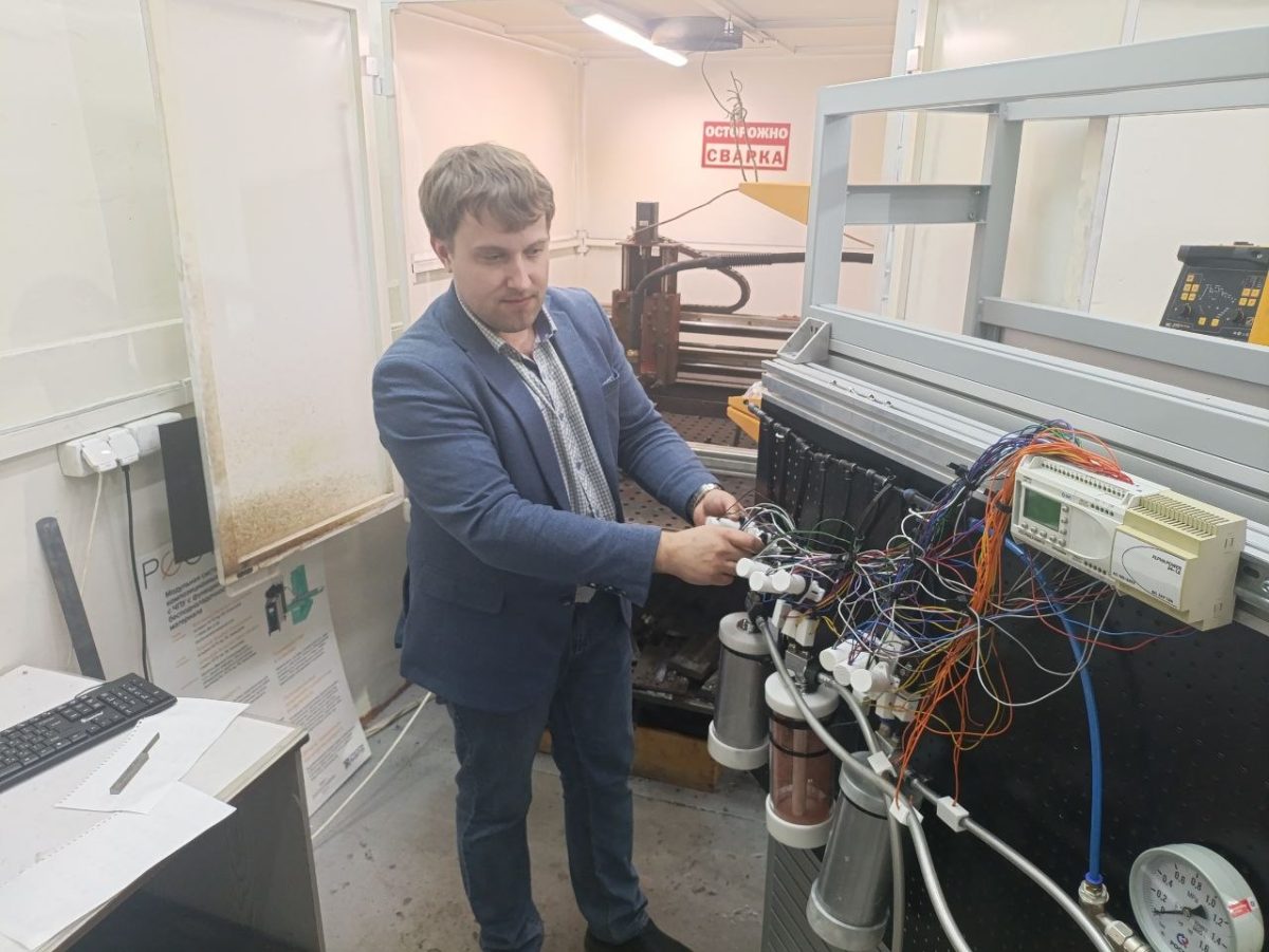 Инженеры НГТУ научились менять «рецепт» металла во время печати на 3D-принтере