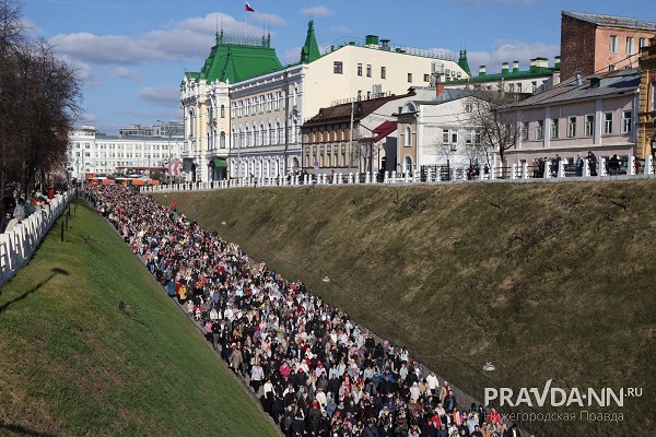 10 тысяч нижегородцев поучаствовали в традиционном Пасхальном крестном ходе