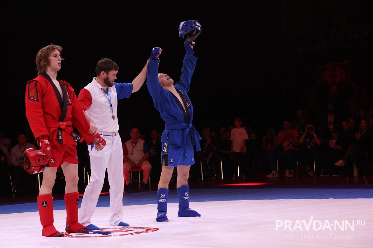 Александр Воложанин