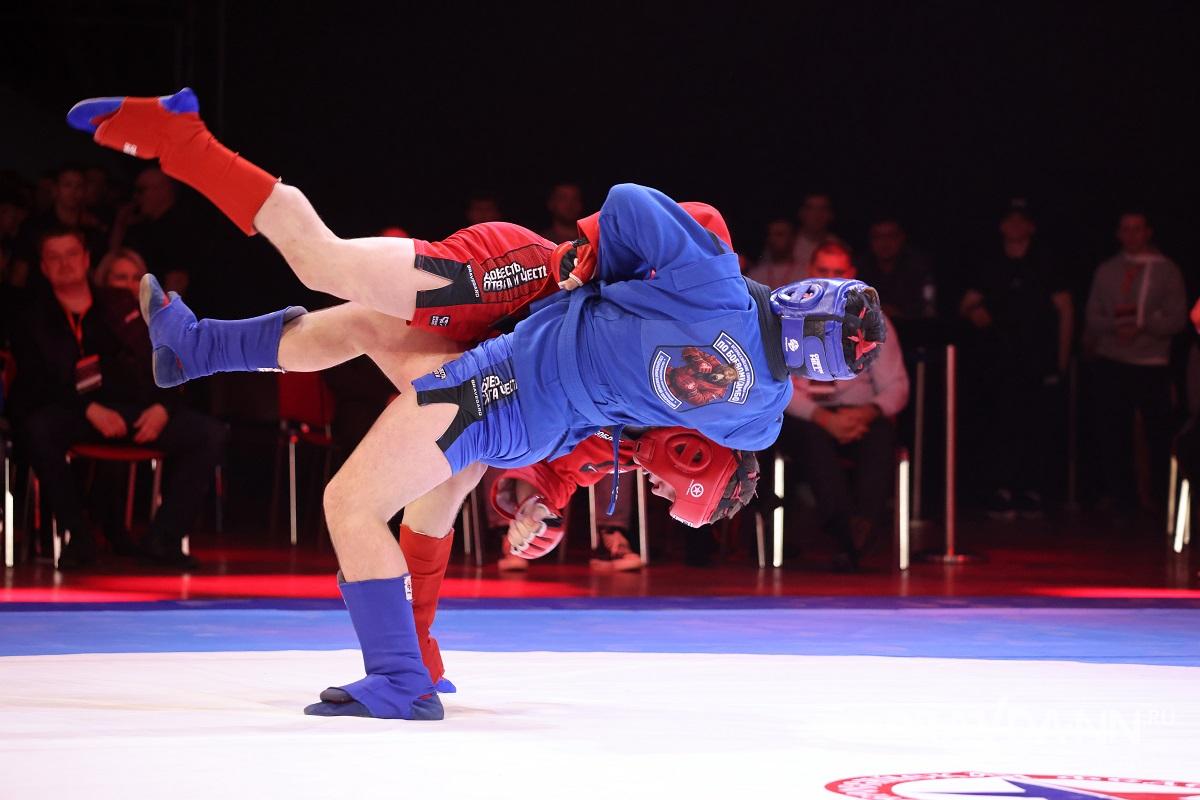 Александр Воложанин